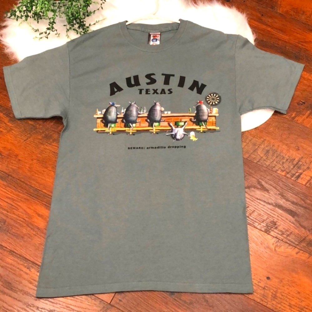 Austin, Texas armadillo funny graphic tee